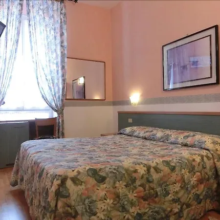 Hotell Genova 3*