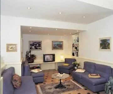 Genova 3* 斯培西亚