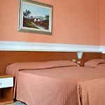 Genova Ξενοδοχείο 3*