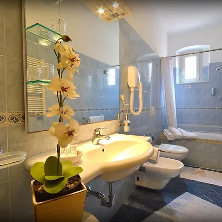 Genova Hotel